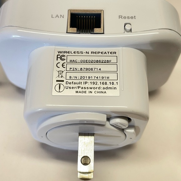 🌹SOLD🌹300Mbps Wireless WiFi Repeater/Extender/AP/WI-FI Signal Range Amplifier - Picture 6 of 14